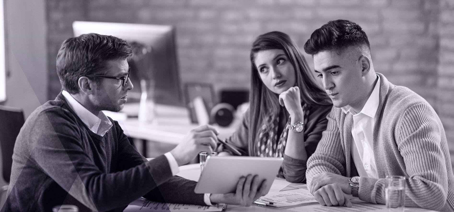 لماذا تحتاج شركتك إلى وكالة تسويق محترفة؟